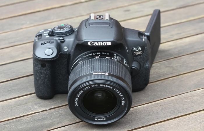 Canon EOS 700D 18MP DSLR Camera